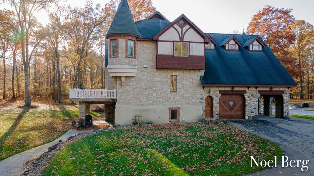 2303 38th Street, Allegan, MI 49010