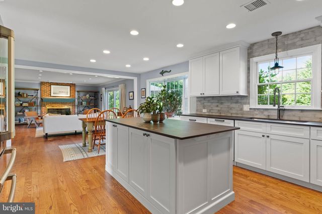 435 BELLA CIR, Doylestown, PA 18901