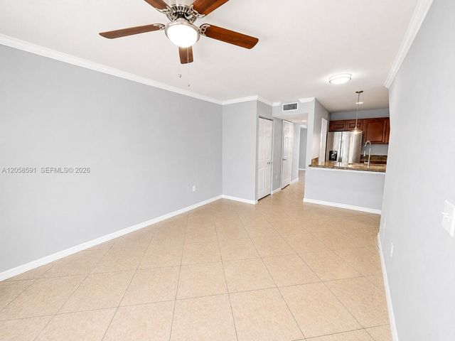 1000 Palm Trail 10, Delray Beach, FL 33483