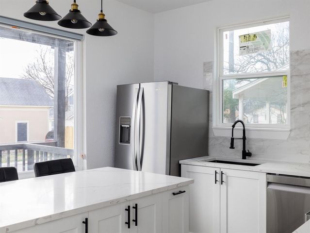 2308 Santa Maria ST, Austin, TX 78702
