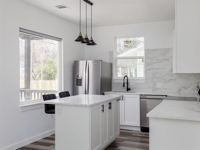 2308 Santa Maria ST, Austin, TX 78702