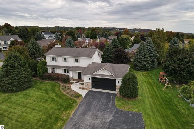 3910 Stone Ridge Drive, Traverse City, MI 49685