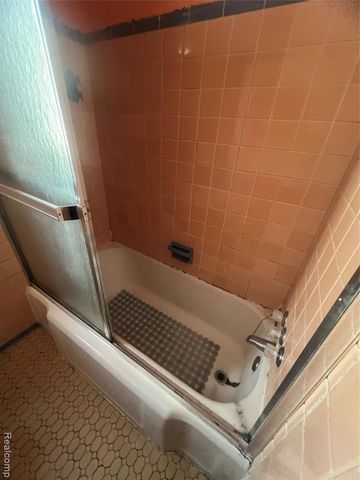 19481 Ardmore Street, Detroit, MI 48235