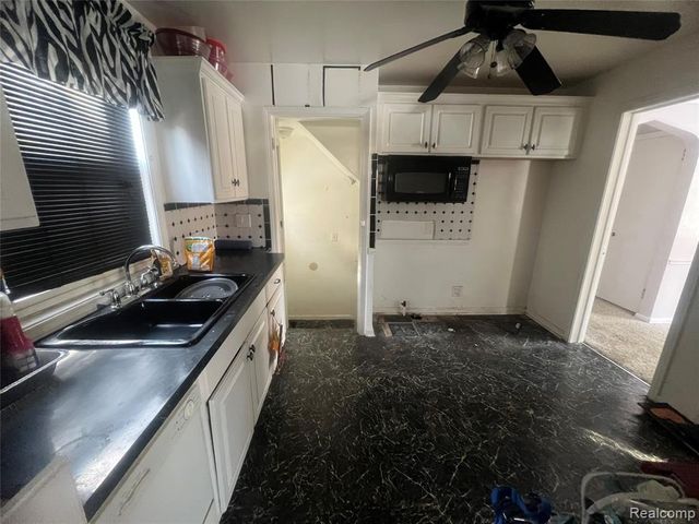 19481 Ardmore Street, Detroit, MI 48235