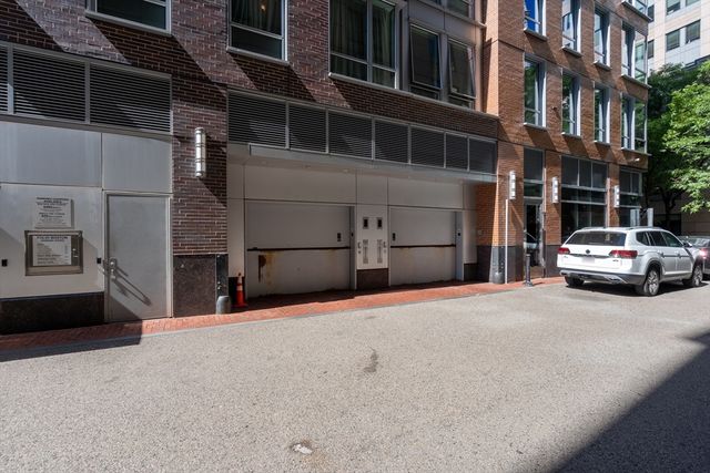 80 Broad Street 201, Boston, MA 02110