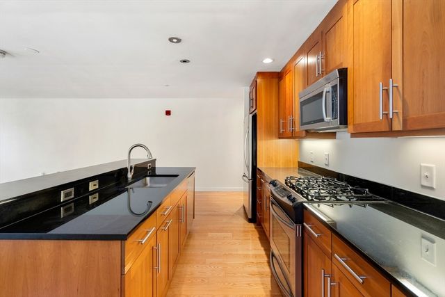 80 Broad Street 201, Boston, MA 02110