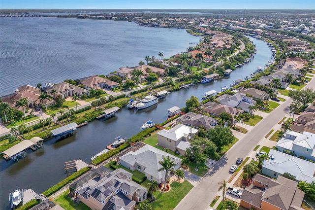 3707 5TH AVENUE NE, Bradenton, FL 34208