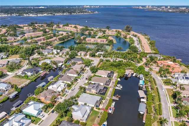 3707 5TH AVENUE NE, Bradenton, FL 34208