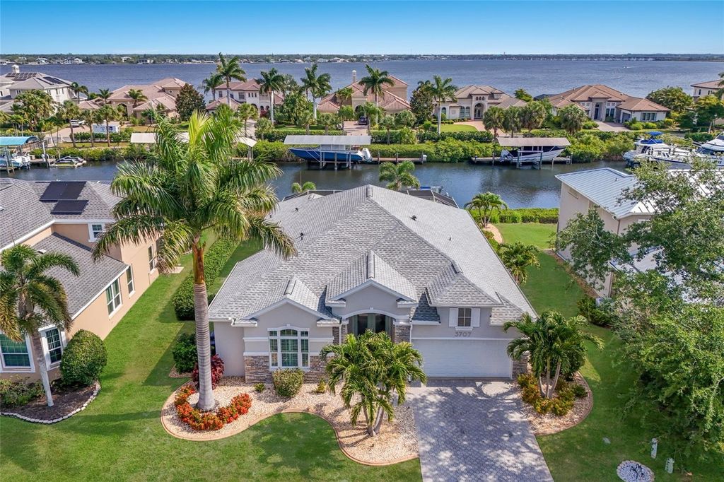 3707 5TH AVENUE NE, Bradenton, FL 34208