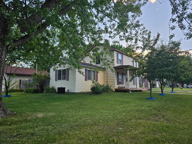 381 Elm Street S, Prescott, WI 54021