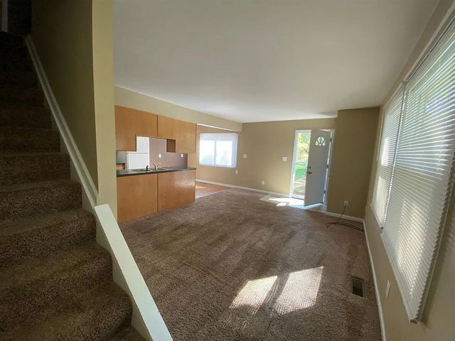 260 W Unadilla Street, Pinckney, MI 48169