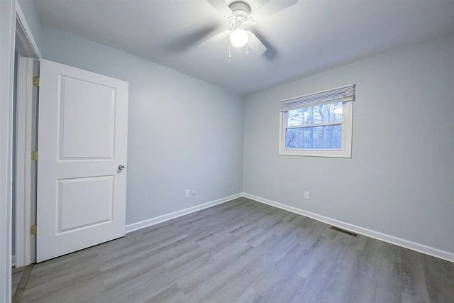 260 W Unadilla Street, Pinckney, MI 48169