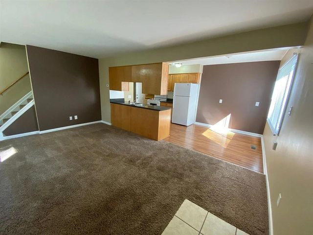 260 W Unadilla Street, Pinckney, MI 48169