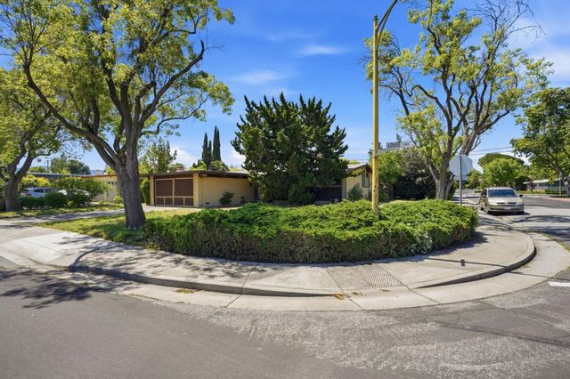 3868 Louis Road, Palo Alto, CA 94303