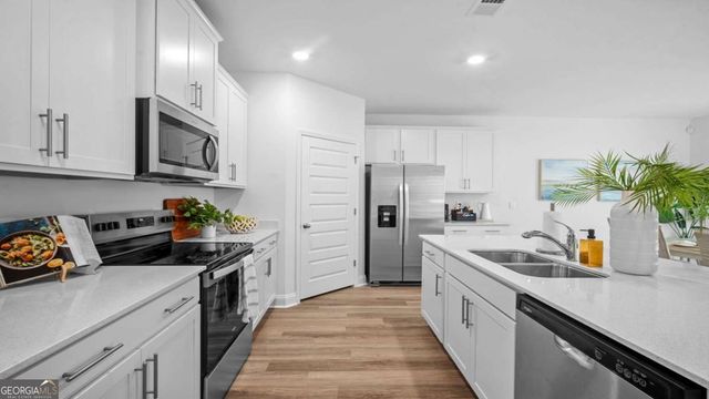 1065 Lakes Boulevard, Brunswick, GA 31525