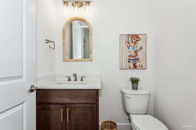 212 Clipper Dr, Pensacola, FL 32507