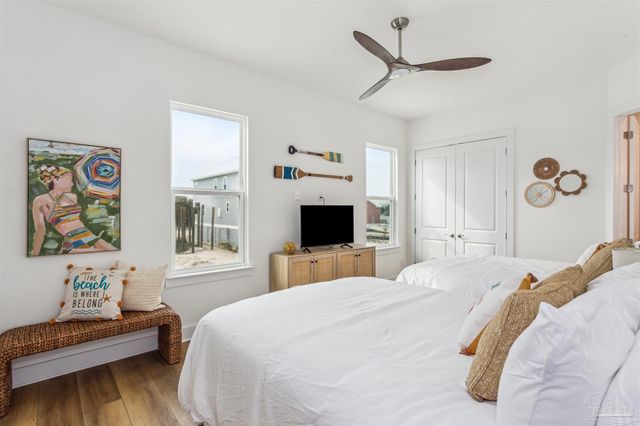 212 Clipper Dr, Pensacola, FL 32507