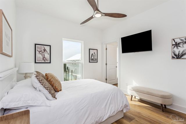 212 Clipper Dr, Pensacola, FL 32507