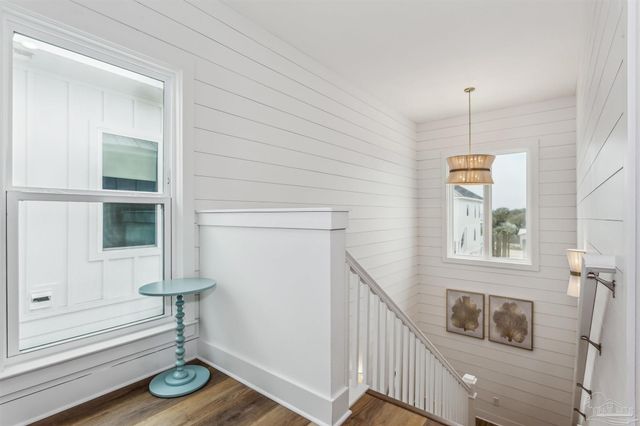 212 Clipper Dr, Pensacola, FL 32507