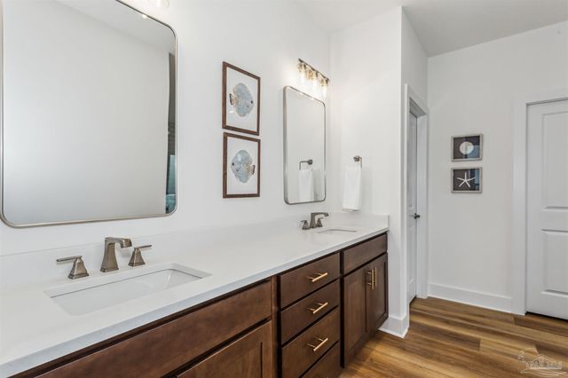 212 Clipper Dr, Pensacola, FL 32507