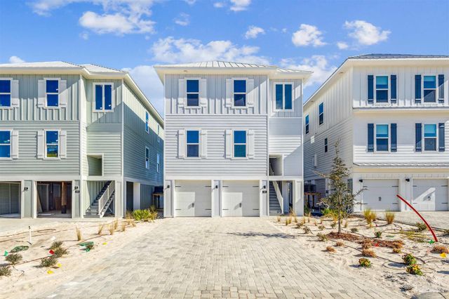 212 Clipper Dr, Pensacola, FL 32507