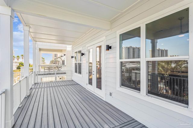 212 Clipper Dr, Pensacola, FL 32507