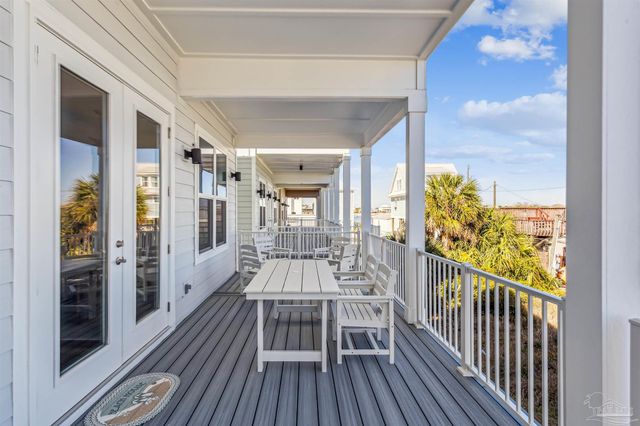 212 Clipper Dr, Pensacola, FL 32507