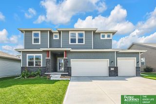 17617 Clay Street, Elkhorn, NE 68007