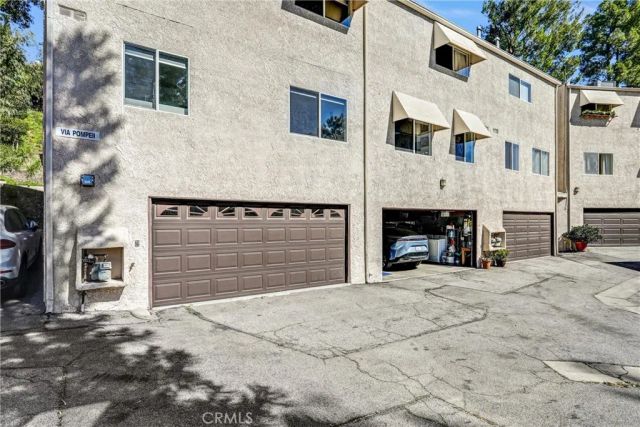 8038 Via Pompeii, Burbank, CA 91504