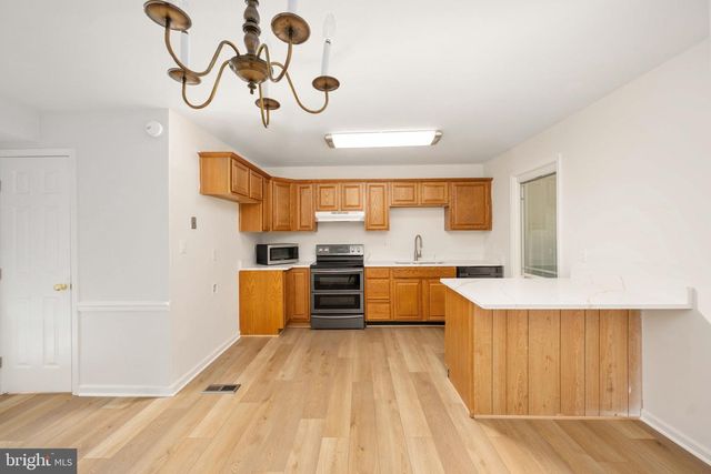 124 JANNEY CT, Fredericksburg, VA 22408