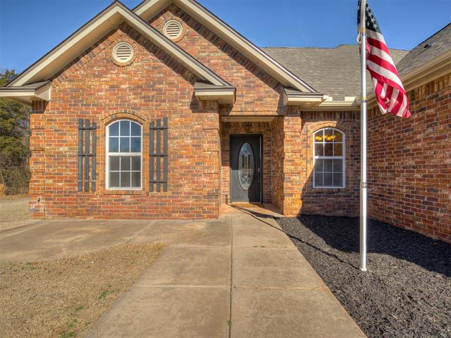1509 Willow Road, Blanchard, OK 73010
