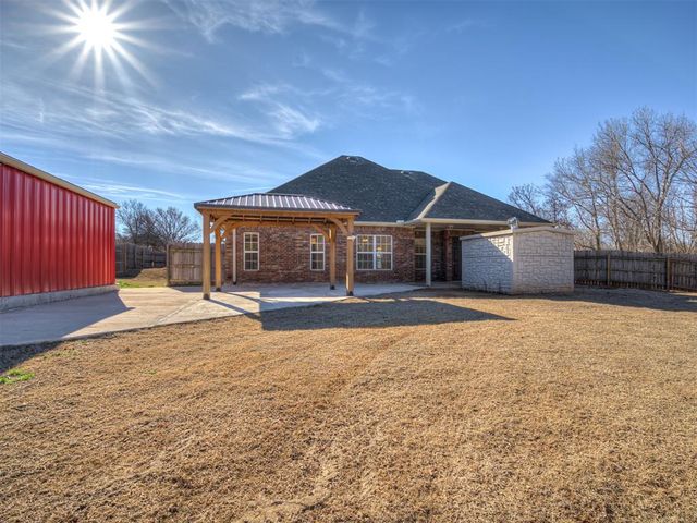 1509 Willow Road, Blanchard, OK 73010