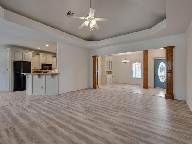 1509 Willow Road, Blanchard, OK 73010