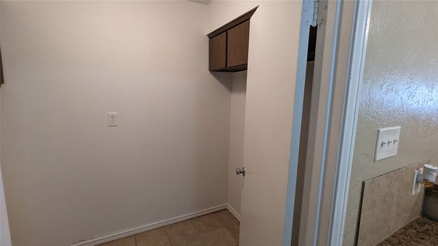1434 Deborah Avenue, Desoto, TX 75115
