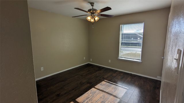 1434 Deborah Avenue, Desoto, TX 75115