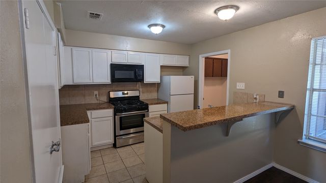 1434 Deborah Avenue, Desoto, TX 75115