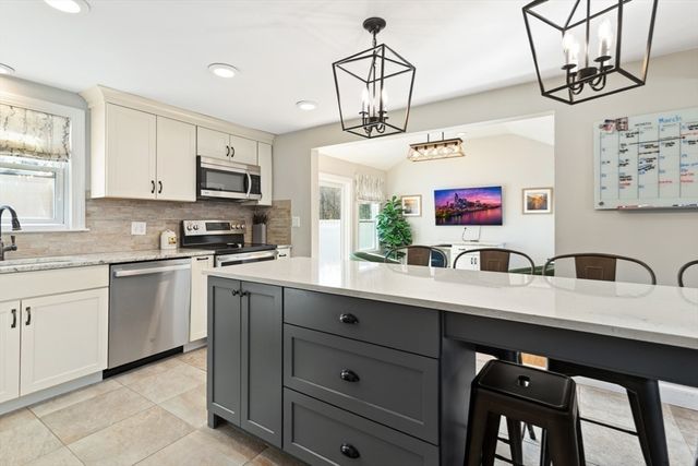 14 Harding Road, Wakefield, MA 01880