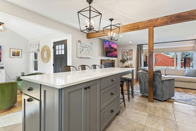 14 Harding Road, Wakefield, MA 01880