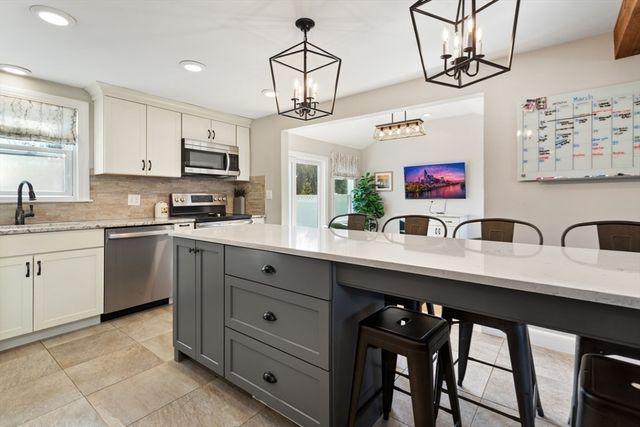 14 Harding Road, Wakefield, MA 01880