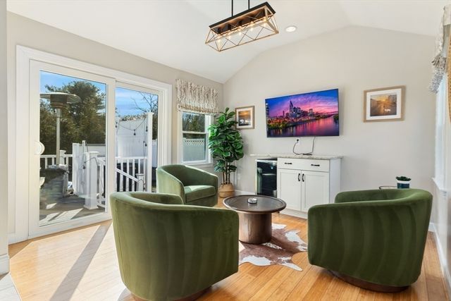 14 Harding Road, Wakefield, MA 01880