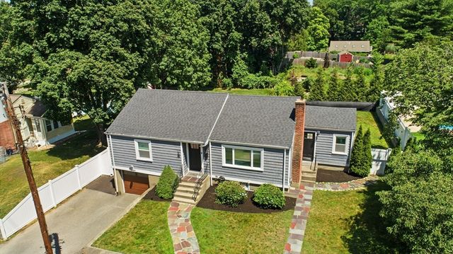 14 Harding Road, Wakefield, MA 01880