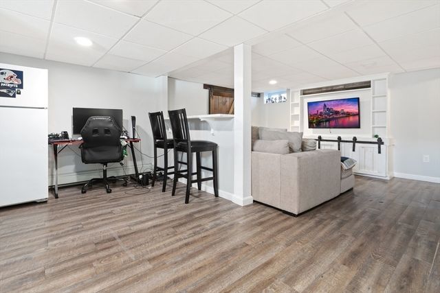 14 Harding Road, Wakefield, MA 01880