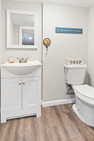 14 Harding Road, Wakefield, MA 01880