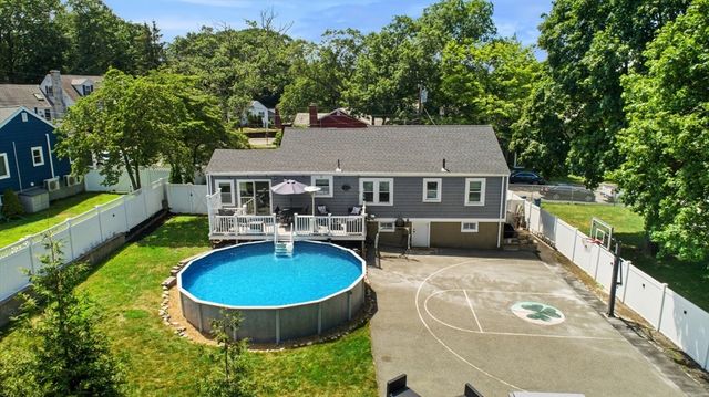 14 Harding Road, Wakefield, MA 01880