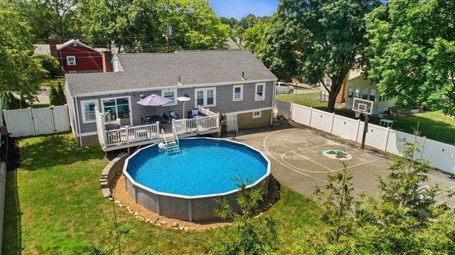 14 Harding Road, Wakefield, MA 01880