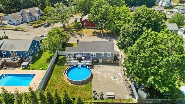 14 Harding Road, Wakefield, MA 01880