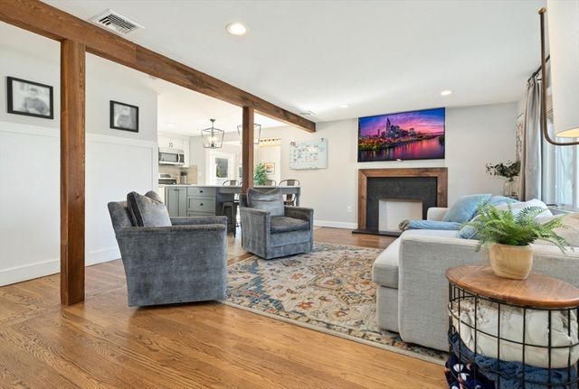 14 Harding Road, Wakefield, MA 01880