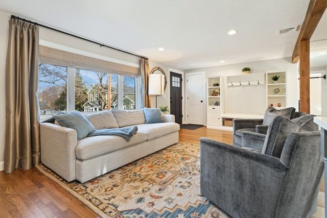 14 Harding Road, Wakefield, MA 01880