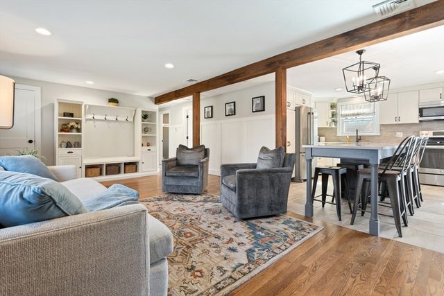 14 Harding Road, Wakefield, MA 01880