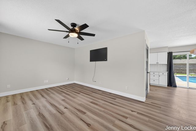 2391 Macarthur Road, Muskegon, MI 49442